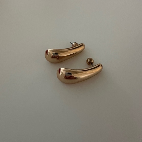 Anthropologie Gold Petra Oval Drop Earrings - Picture 4 of 4